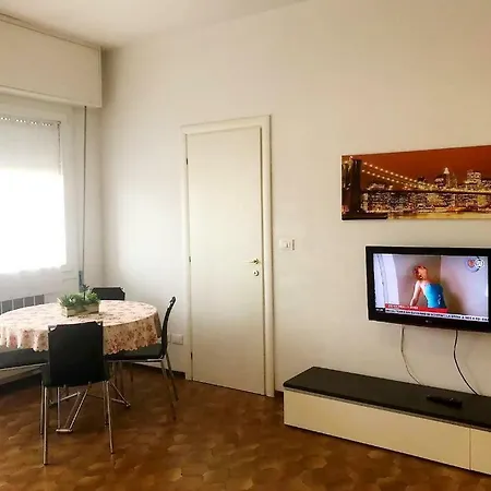 Fiera Michelino 67 Apartament